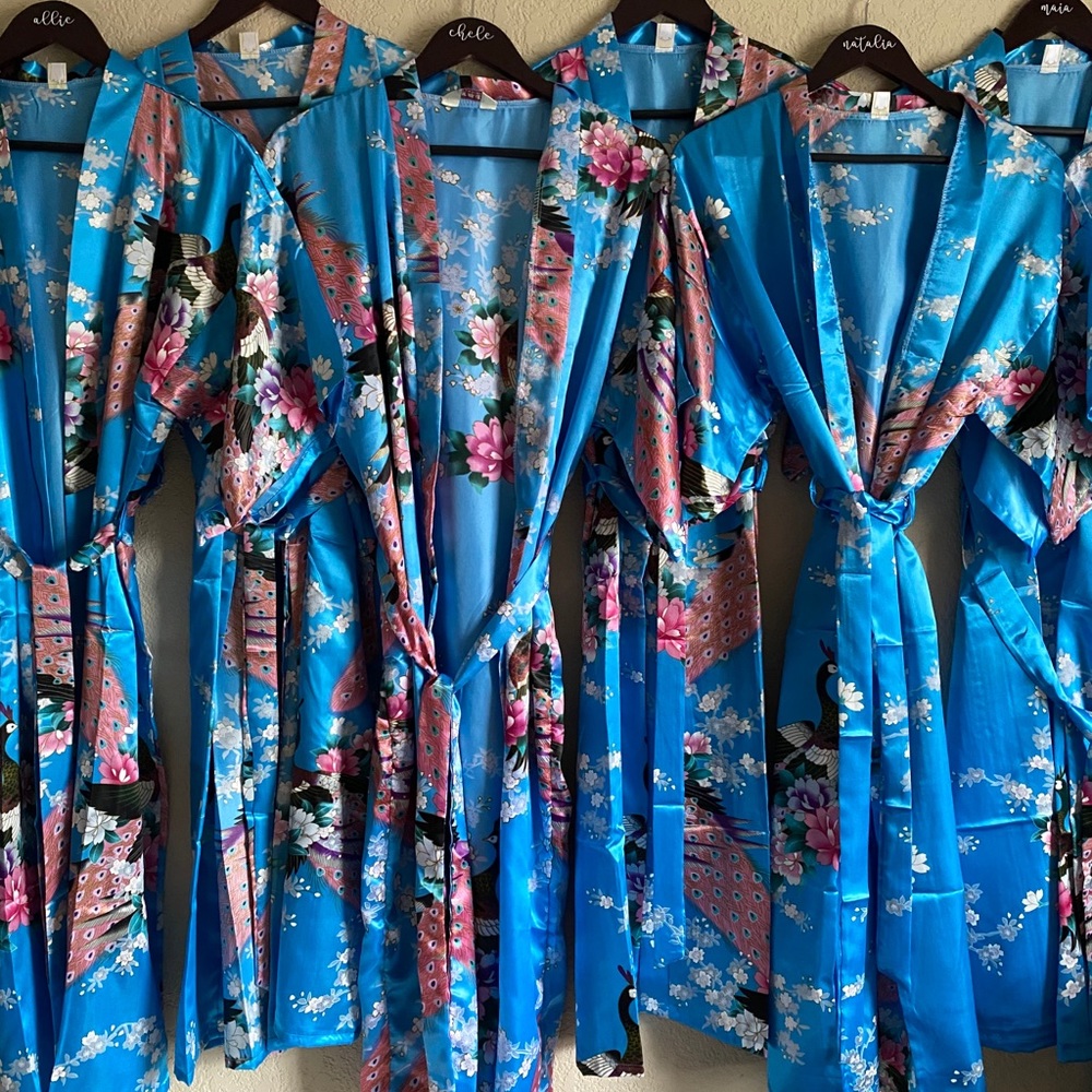 Bridesmaid Robe in Lake Blue